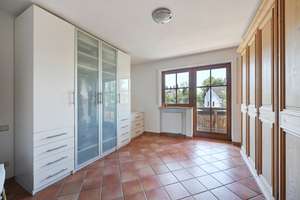 Doppelhaushälfte mit ca. 210 m² großem Stadel – Platz für Fahrzeuge, Werkstatt und Sammlung – Die vollständige Adresse der Immobilie erhältst du vom Anbieter., 85567 Grafing bei München – Vorschaubild 12