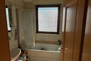 Wohnen mit Charakter: 2-Zimmer-Dachgeschosswohnung in Köln-Pesch – Elisabethstraße 9, 50767 Pesch, Köln – Vorschaubild 3