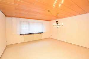 Großes Einfamilienhaus mit 7 Zimmern + kleinem Garten... – Helmstedt (Kreis) – Vorschaubild 3
