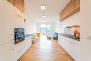 Premium 2‑Room Living South‑Facing the Berlin Wall – Die vollständige Adresse der Immobilie erhältst du vom Anbieter., 10243 Friedrichshain, Berlin – Vorschaubild 2