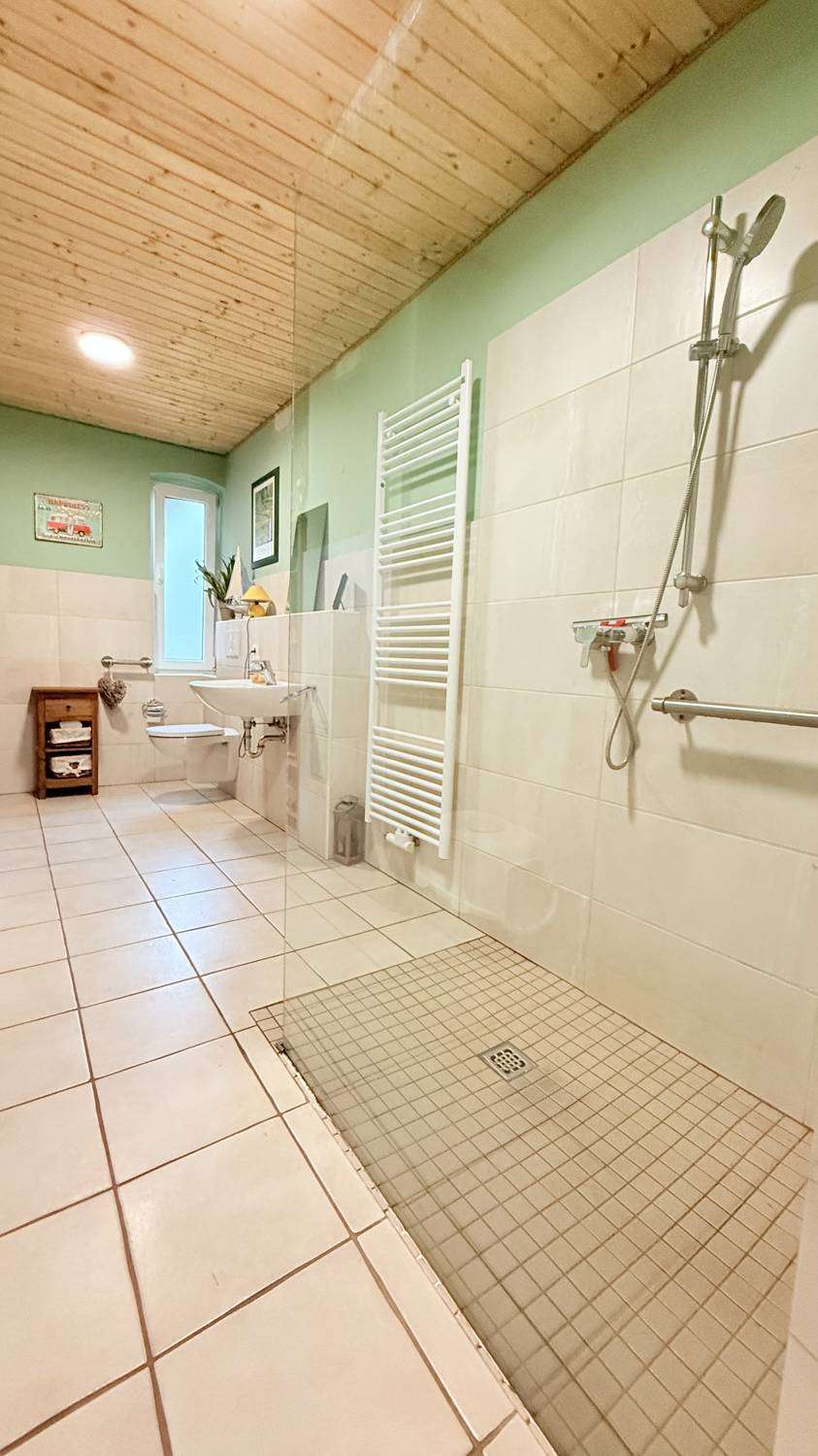 Immobilie in Barnstorf - Barnstorf OT - 3 Seiten Resthof mit altem Baumbestand zu verkaufen - Bild 3