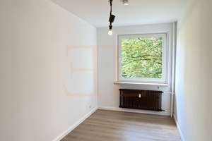 Großzügig geschnittene 4-Zimmerwohnung (2 2/2) mit Balkon im ersten Obergeschoss – Die vollständige Adresse der Immobilie erhältst du vom Anbieter., 22525 Stellingen, Hamburg – Vorschaubild 15
