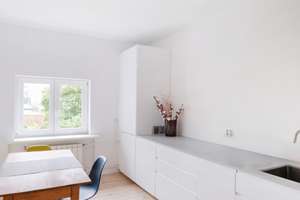 Charmante Altbauwohnung mit modernem Wohnkomfort in ruhiger Lage – Die vollständige Adresse der Immobilie erhältst du vom Anbieter., 12057 Neukölln (Ortsteil), Berlin – Vorschaubild 2