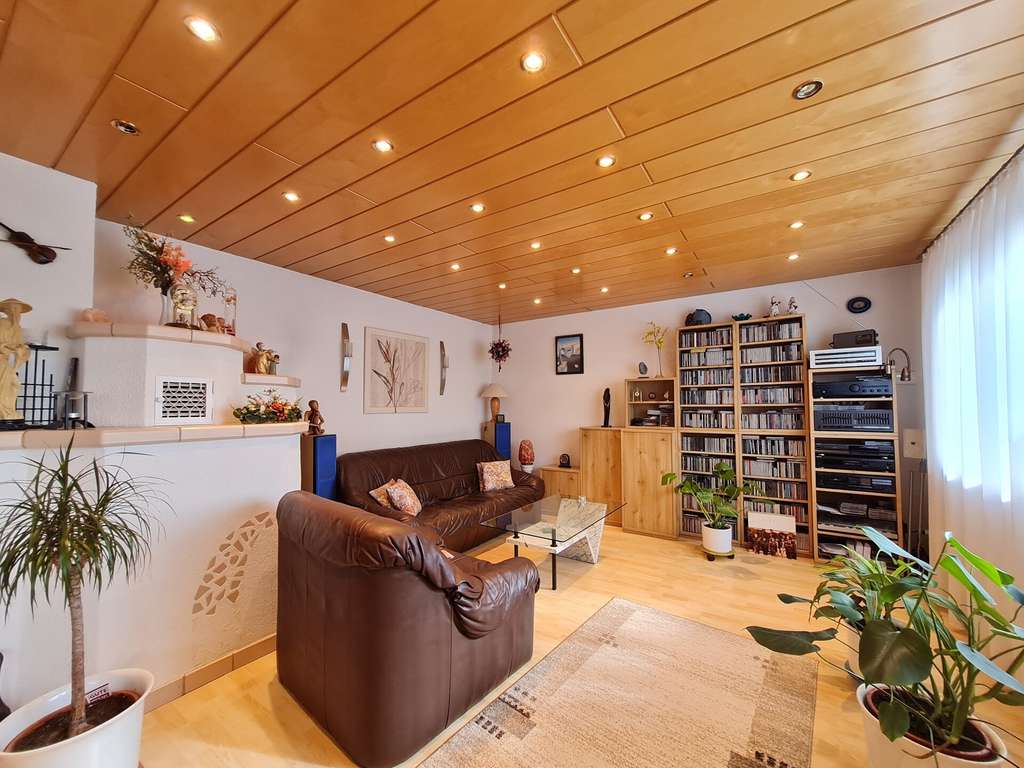 Immobilie in Hochdorf - Freistehendes Mehrfamilienhaus mit Potential und herrlichem Garten - Bild 3