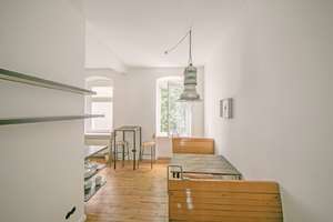 Bezugsfreie 2-Zi-Whg zzgl. Wohnküche im 1. OG  Manteuffelstr. / Höhe Paul-Lincke-Ufer (WE11) – Manteuffelstrasse 64, 10999 Kreuzberg, Berlin – Vorschaubild 1