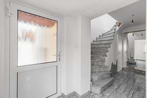 Zweifamilienhaus mit möglichem Umbau auf MFH und separatem Büroeingang.  – Die vollständige Adresse der Immobilie erhältst du vom Anbieter., 80935 Lerchenau-Ost, München – Vorschaubild 13