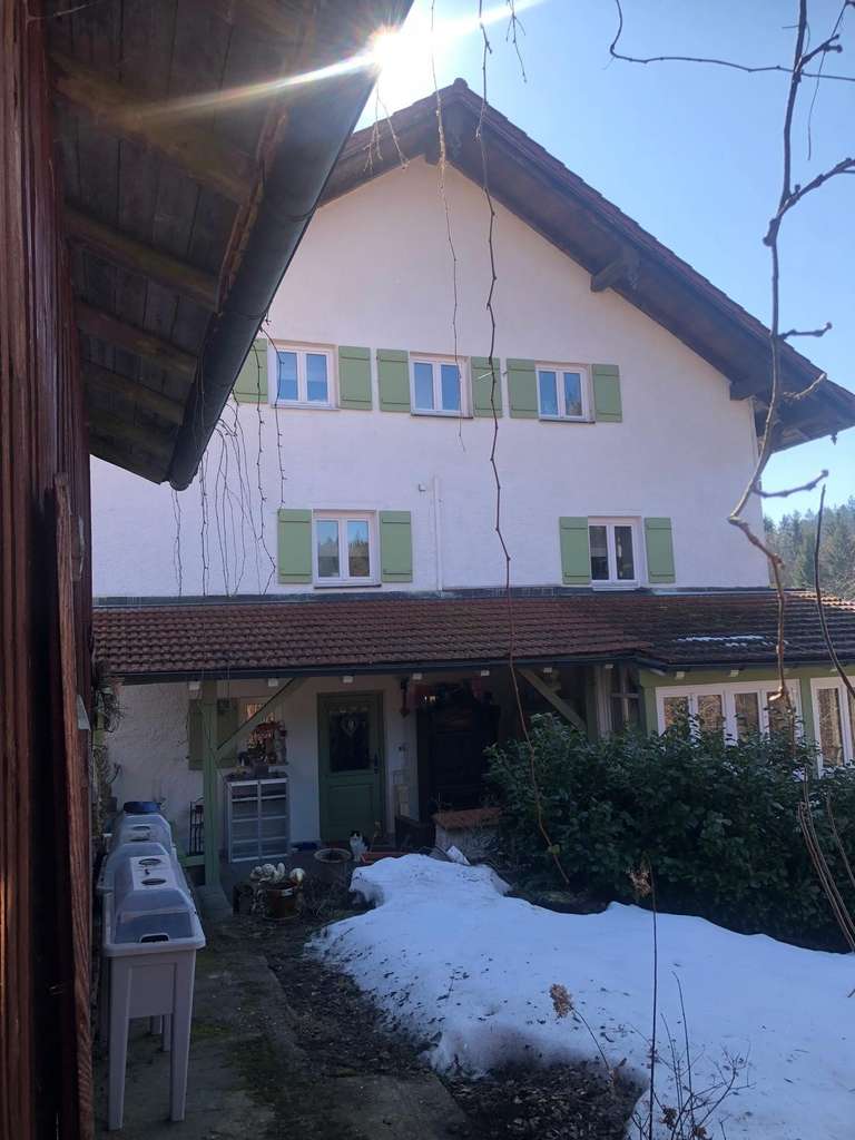 Immobilie in Sankt Englmar - Idyllisch gelegene Doppelhaushälfte inmitten der Natur von PRIVAT - Bild 2