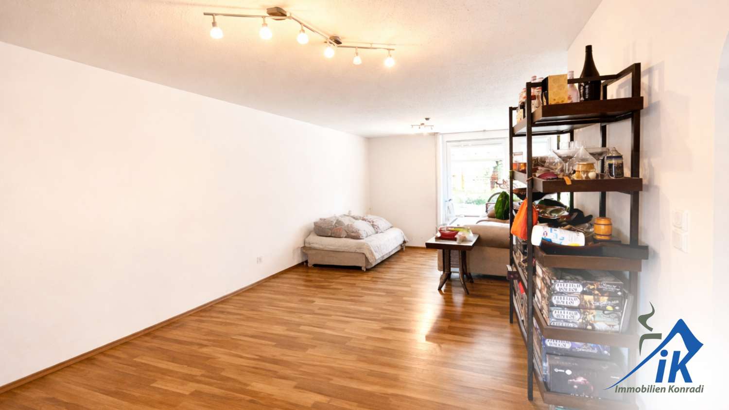 Immobilie in Kindsbach - IK | Kindsbach: Charmante Doppelhaushälfte in ruhiger Lage – interessante Investitionsmöglichkeit - Bild 1