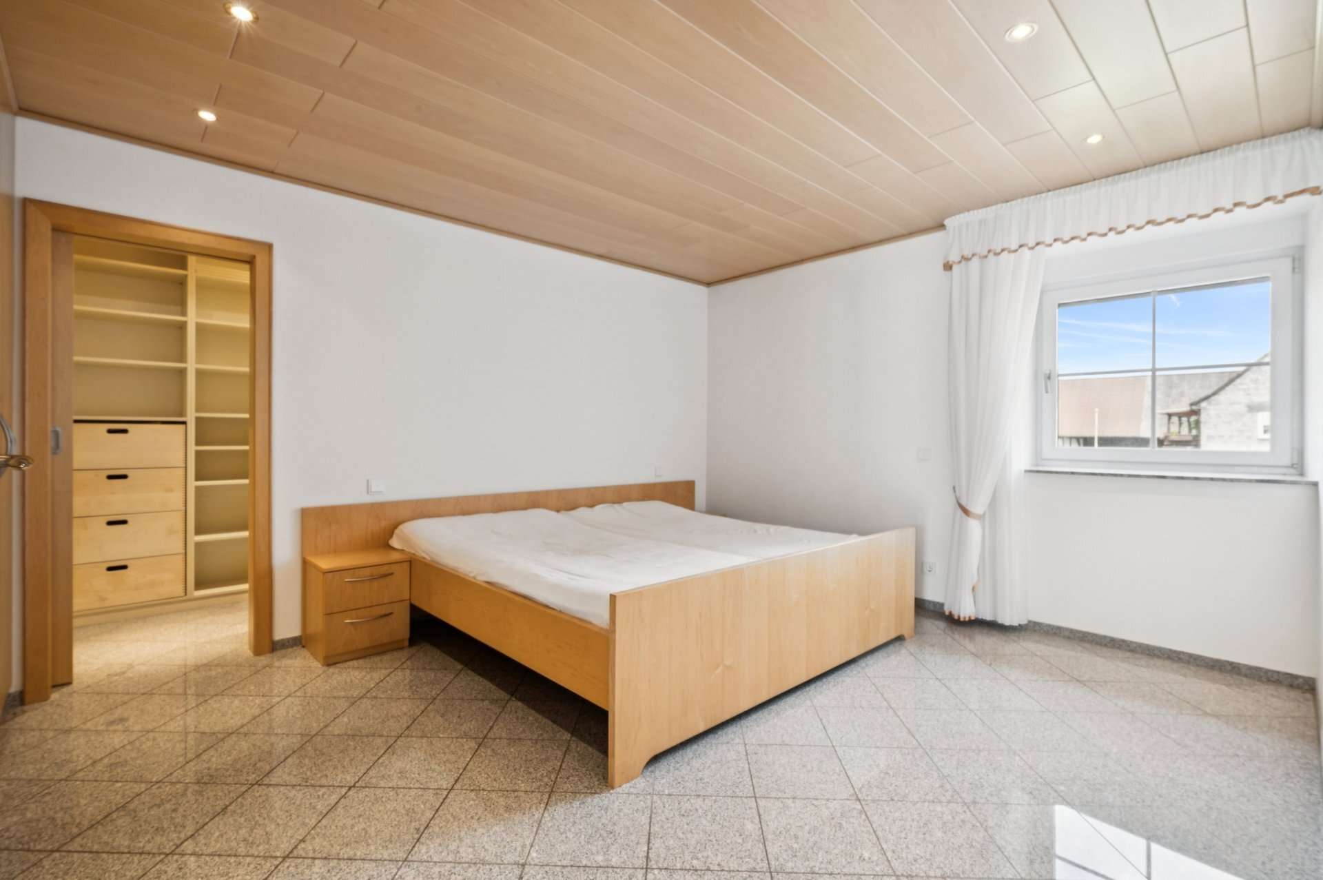 Immobilie in Nidda - Doppeltes Wohnglück - zwei Häuser auf einem Grundstück - Bild 3