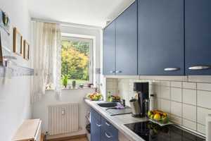 Helle, charmante 2-Zimmer Wohnung. In zentraler ruhiger Lage. – Wuppertal – Vorschaubild 3