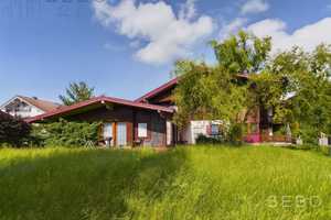 Charmanter Bungalow mit großem Garten in ruhiger Lage - auch als Ferienwohnung geeignet – Rosenheim (Kreis) – Vorschaubild 1
