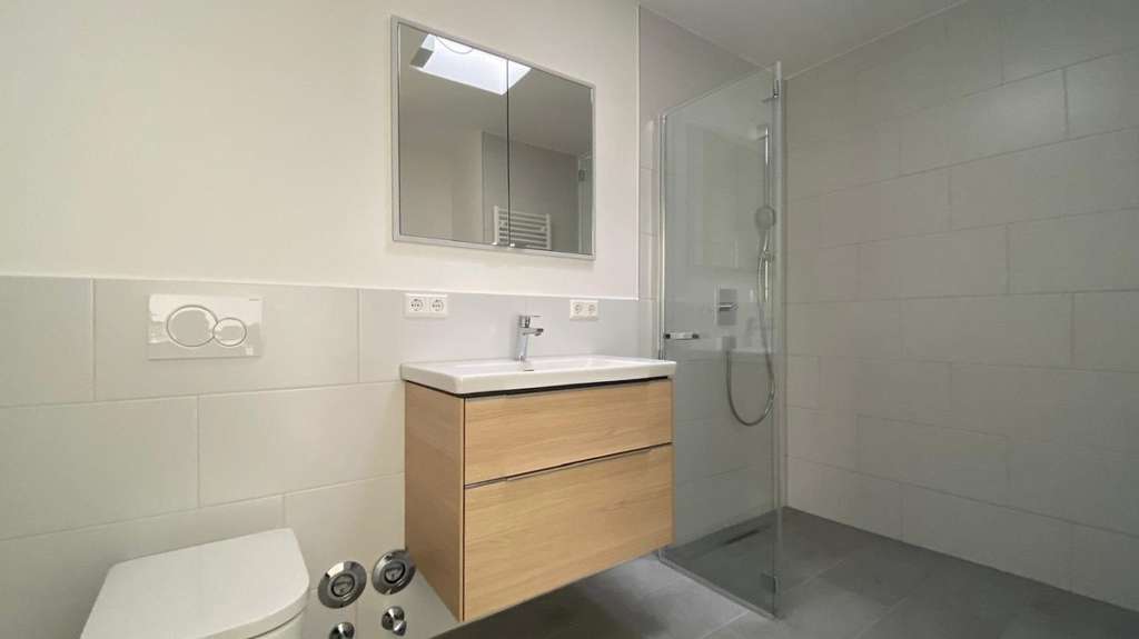 Immobilie in Dunningen - Barrierefreie DG-Wohnung mit Balkon und TG-Stellplatz - Bild 4