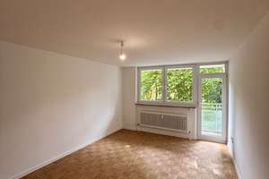 Helles 3-Zimmer-Apartment mit Balkon und Parkett in München Karl-Marx-Ring – Karl-Marx-Ring 118, 81737 Neuperlach, München – Vorschaubild 2