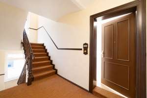 Wunderschöne Altbauwohnung in ruhiger Seitenstraße im Herzen von Berlin-Mitte – Die vollständige Adresse der Immobilie erhältst du vom Anbieter., 10115 Mitte (Ortsteil), Berlin – Vorschaubild 7