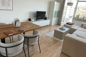 Helle, geräumige 2-Zimmer-Wohnung mit Süd-Balkon und Garage in Düsseldorf-Friedrichstadt  – Bilker Allee 223, 40215 Friedrichstadt, Düsseldorf – Vorschaubild 3