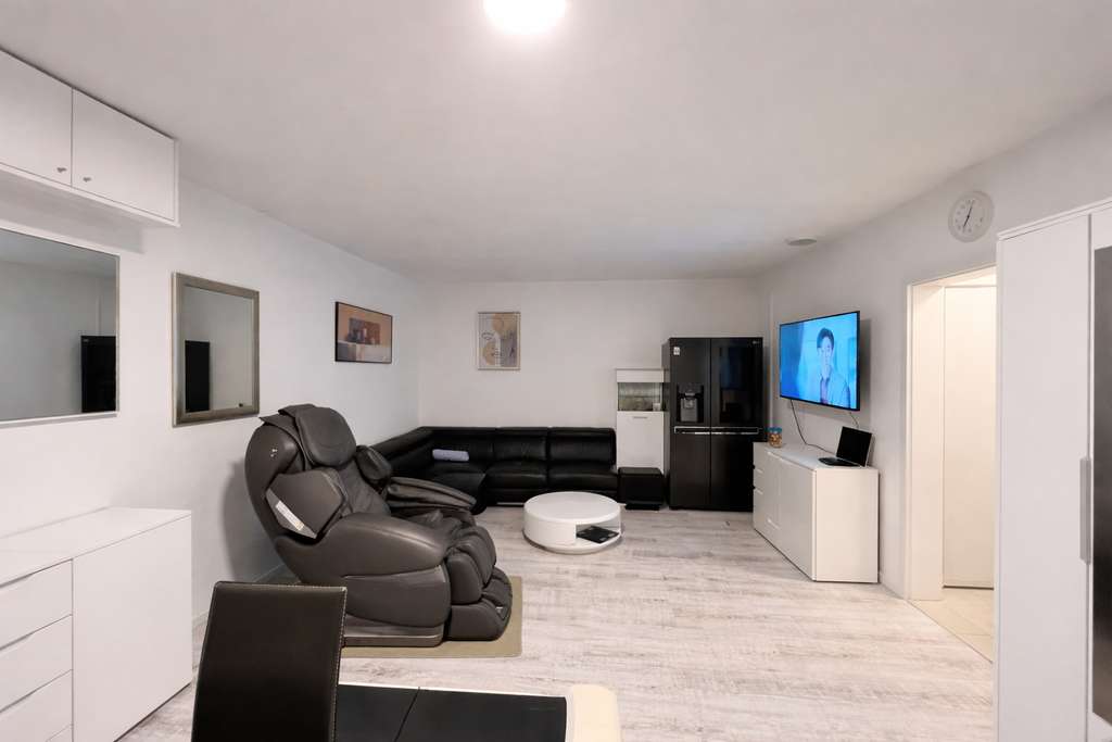 Immobilie in Oberursel - Schöne 3 Zimmer Wohnung, Top moderne Ausstattung für Eigennutzer und Kapitalanleger - Bild 1