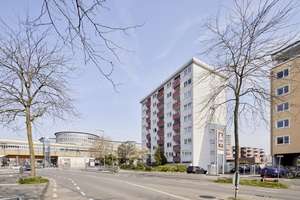 Lichtdurchflutete Eigentumswohnung mit großem Sonnenbalkon und gemütlicher Loggia zentral in Nippes – Die vollständige Adresse der Immobilie erhältst du vom Anbieter., 50733 Nippes (Ortsteil), Köln – Vorschaubild 17