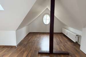 Gemütliche Dachgeschosswohnung im sanierten Altbau – frisch renoviert mit neuer Küche & Westbalkon – Konstantinstraße 32, 53179 Rüngsdorf, Bonn – Vorschaubild 9