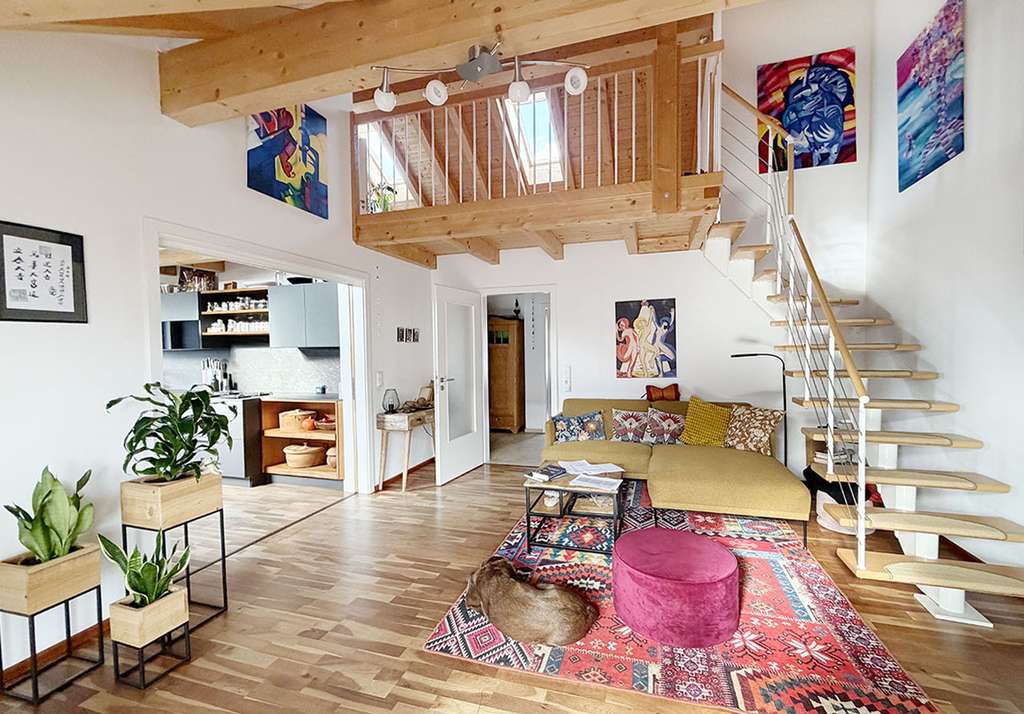 Immobilie in Mehring - Stilvolle Maisonette Wohnung, 111 m2 gr. 6- Zimmer Wohnung in ruhiger Lage in Mehring - Bild 0