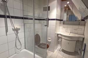 Hier bekommt jeder sein Zimmer – und Mama ihren Whirlpool! 6 Zimmer, Garten & große Pläne! – Die vollständige Adresse der Immobilie erhältst du vom Anbieter., 53117 Auerberg, Bonn – Vorschaubild 22