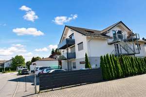 TOP moderne Dachgeschosswohnung mit Balkon - 89m² - 2 Stellplätzen