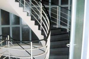 2 ETW´s, ca. 61 m² (frei) und ca. 42 m² (vermietet) auf einer Etage, mit Balkon, ruhige, zentr. Lage