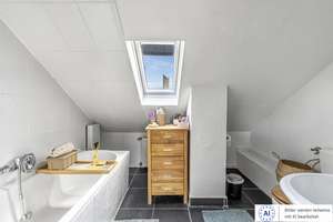 Wohnen mit Charakter! Großzügige Maisonettewohnung mit Sonnenterrasse und herrlichem Weitblick – Die vollständige Adresse der Immobilie erhältst du vom Anbieter., 42859 Zentralpunkt, Remscheid – Vorschaubild 11