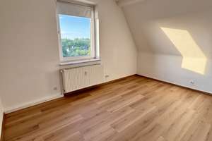 Außergewöhnliche 5-Zimmer-Maisonettewohnung mit Dachterrasse und Fernblick im Dortmunder Süden – Am Großen Stück 4, 44287 Berghofen, Dortmund – Vorschaubild 8