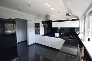 Top ausgestattete und vollmöblierte Maisonette-Wohnung mit 2 Bädern auf 95,49 m² – Die vollständige Adresse der Immobilie erhältst du vom Anbieter., 38448 Tiergartenbreite, Wolfsburg – Vorschaubild 10