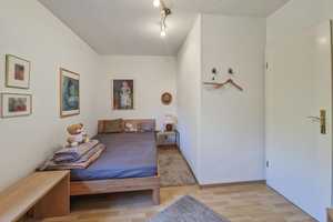 Bungalow mit 158 m² Wohn- und Nutzfläche und Garage
in ruhiger Sackgassenlage am Waldrand – Steinburg (Kreis) – Vorschaubild 8