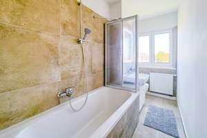 Attraktives Zimmer in hochwertiger Co-Living-WG * EBK * Balkon * Bad mit Wanne *sehr zentral *TOP – Schenkendorfstraße 38, 1139 Kaditz, Dresden – Vorschaubild 10