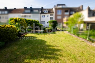 Gut aufgeteiltes Dreifamilienhaus, auch als Einfamilienhaus nutzbar,mit Garten im Jülicher Heckfeld