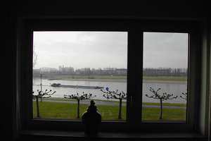 Expats !  - Oberkassel, toller Rheinblick ,  möbl. 2-3 Zimmer-Wohnung  mit gr. Balkon