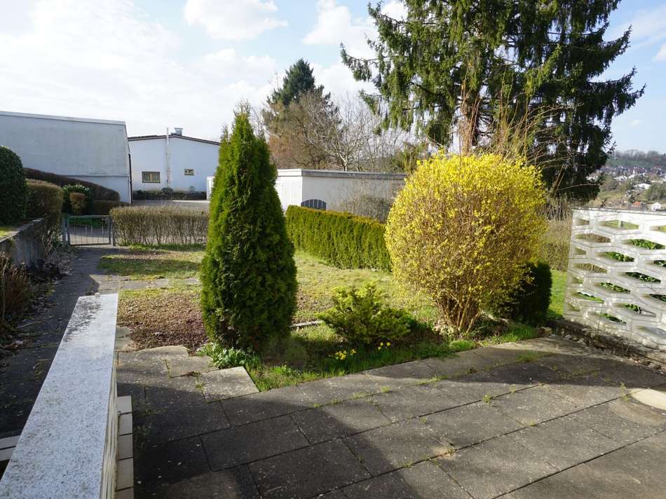 Terrasse und Garten