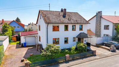 Großzügiges Einfamilienhaus mit Ausbaupotenzial und großem Grundstück