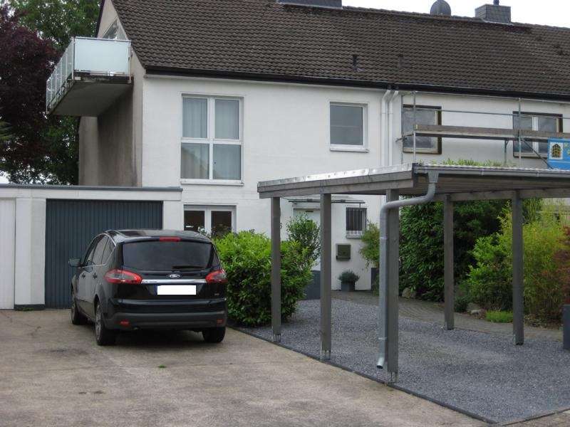 Geschmackvoll eingerichtet mit unverbaubarem Blick in Wald und Wiesen