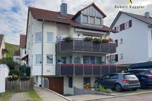 Attraktive 3-Zimmer Dachgeschosswohnung inkl. PKW-Stellplatz I Ruhige Lage an den Weinbergen