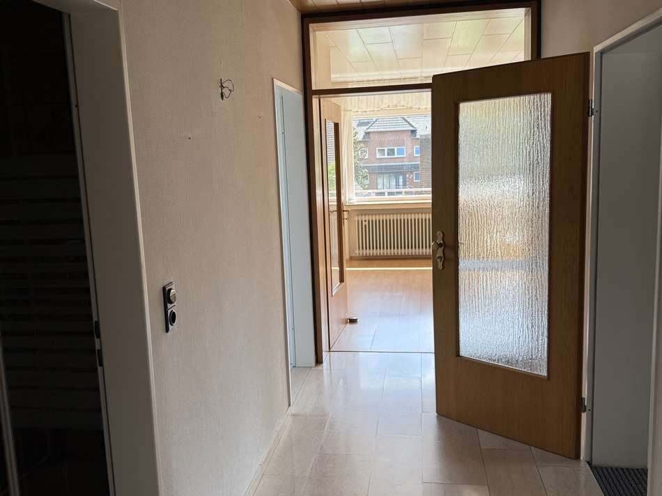 Flur Wohnung OG