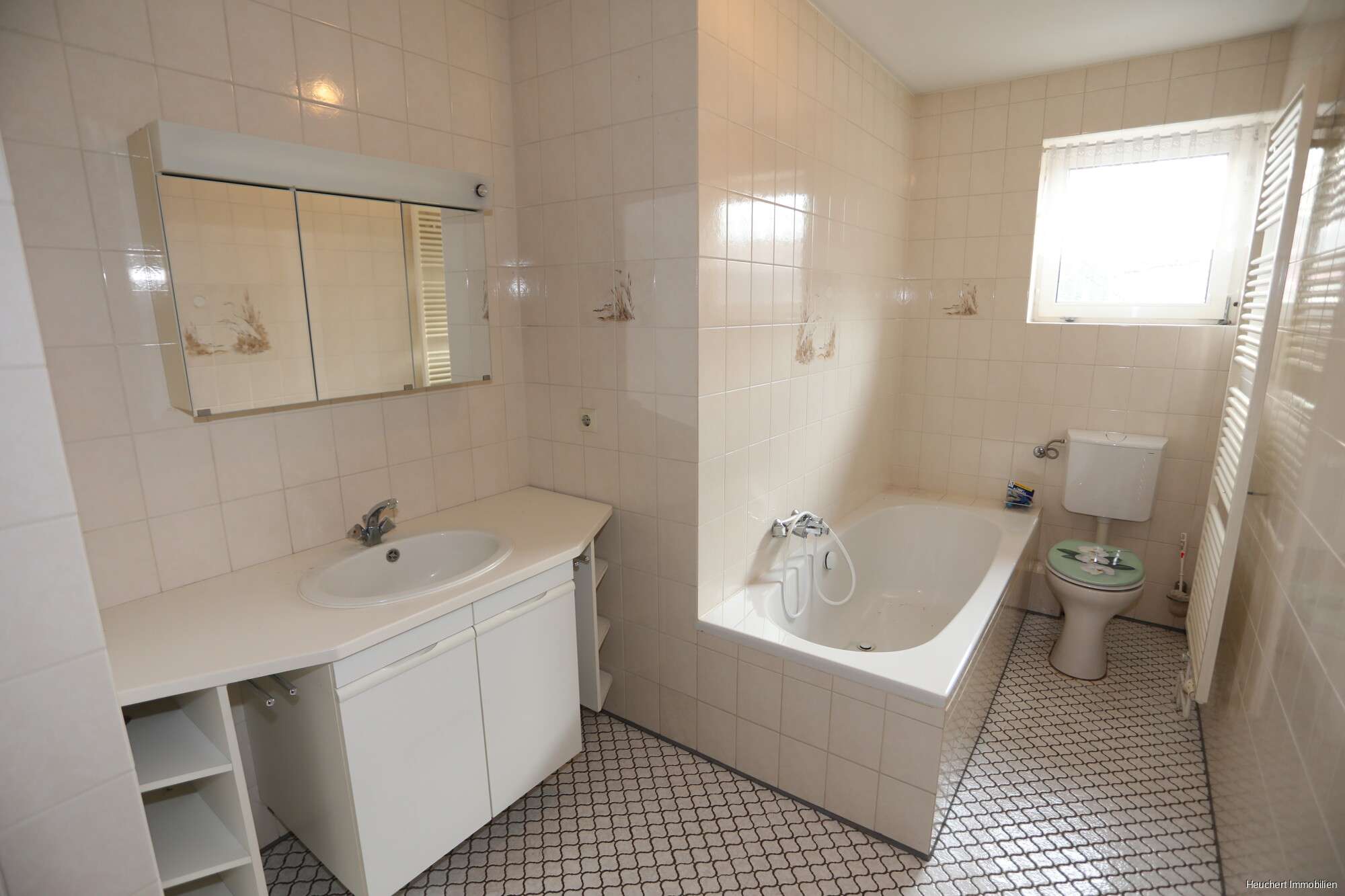 Immobilie in Wasbüttel - Resthof mit Zweifamilienhaus - Mehrzweckhalle - Stall - Biotop in Wasbüttel - Bild 1