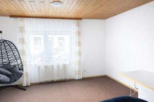 Reihenhaus mit Entwicklungspotenzial – Die vollständige Adresse der Immobilie erhältst du vom Anbieter., 52353 Birkesdorf, Düren – Vorschaubild 3