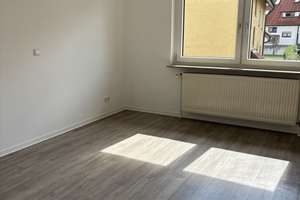 Wohnen mit Charakter: Modernisierte, lichtdurchflutete Vier-Zimmer-Wohnung in Altdorf – Jusistraße 4, 72655 Altdorf – Vorschaubild 11