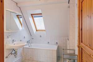 Erste Wasserreihe mit eigenem Badesteg und Gästehaus – Die vollständige Adresse der Immobilie erhältst du vom Anbieter., 24404 Maasholm – Vorschaubild 11