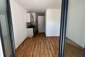 Exklusive Studentenwohnung mit gehobener Innenausstattung mit EBK in Regensburg – Die vollständige Adresse der Immobilie erhältst du vom Anbieter., 93053 Galgenberg, Regensburg – Vorschaubild 2