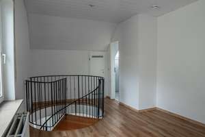 Frisch renovierte Maisonettewohnung mit Balkon in ruhiger Lage – Gänseweide 6, 34132 Nordshausen, Kassel – Vorschaubild 10