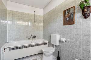 Großzügiger Split-Level-Bungalow in absolut ruhiger Lage von München-Trudering – Die vollständige Adresse der Immobilie erhältst du vom Anbieter., 81735 Gartenstadt Trudering, München – Vorschaubild 12