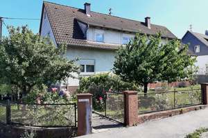 Solides 1 - 2-Familienhaus in guter Wohnlage – Hölderlinstr. 37, 75428 Illingen – Vorschaubild 1