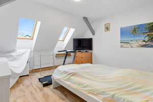 Großes Einfamilienhaus mit Pool, Scheune und schönem Garten – Enzkreis – Vorschaubild 11