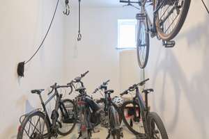 Exklusive 5-Zimmer-Wohnung mit 510 m² Privatgarten am Englischen Garten – Die vollständige Adresse der Immobilie erhältst du vom Anbieter., 80939 Obere Isarau, München – Vorschaubild 24