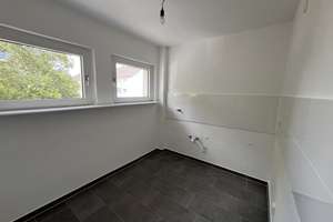 Renovierte 3 Zi.-Whng. mit Balkon - weisses Wannenbad - Duisburg Rheinhausen – Richard-Wagner-Straße 2, 47226 Rheinhausen-Mitte, Duisburg – Vorschaubild 4