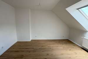 Renovierte 3,5 Zimmer Dachgeschoss Wohnung – Wilhelm-Tell-Straße 1, 46047 Borbeck, Oberhausen – Vorschaubild 2